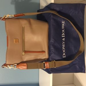Dooney & Bourke Bag